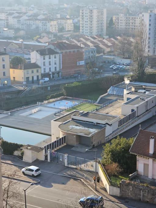 Renovated 2-Bed Apartment 2 Min From Lyon Oullins Exterior foto